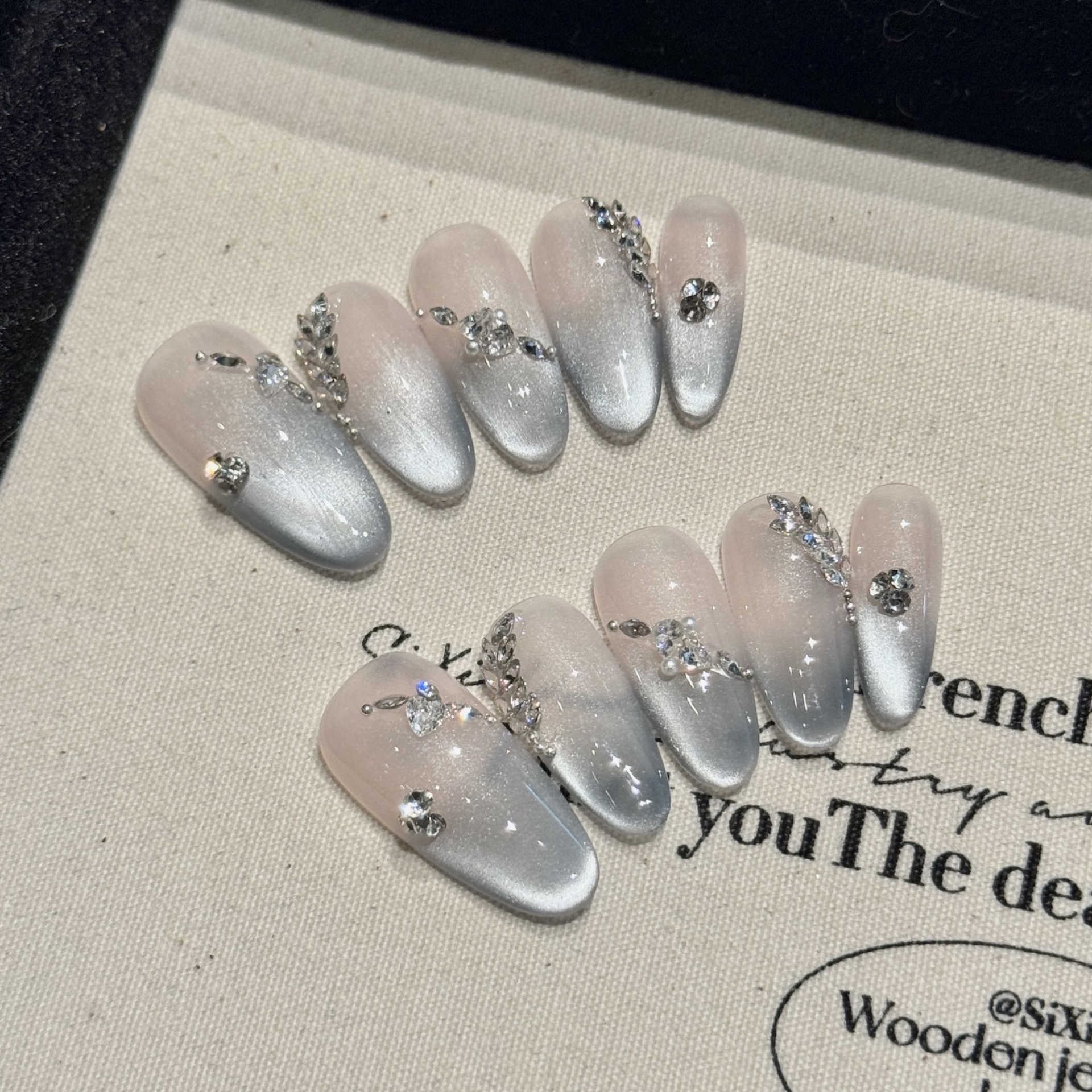 Nail Art Design - Handmade French Tips Fake Nails Glossy