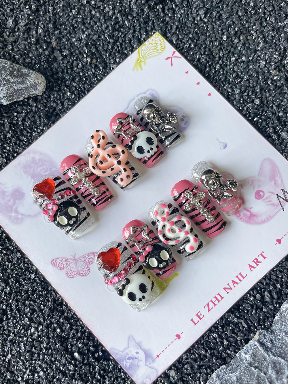 Y2K Hot Girl Skull Head Press  - Nail Art Zebra Design avis et prix