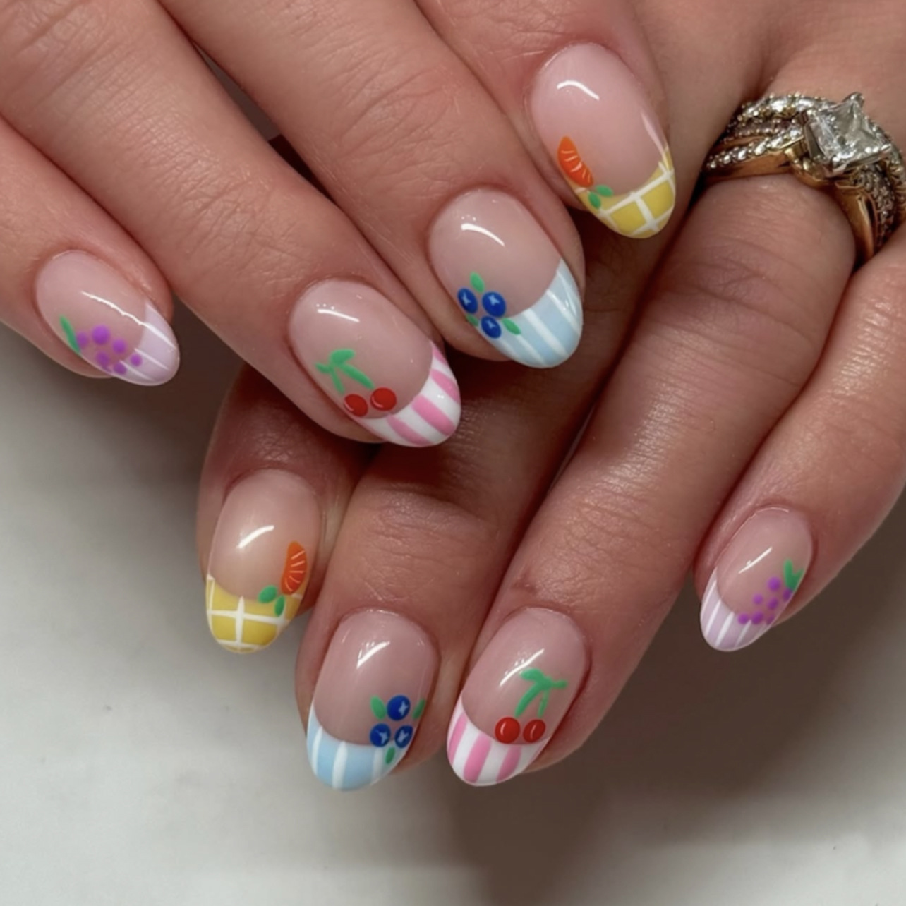24Pcs Simple Almond Nails Tips - Nail Art Design avis et prix