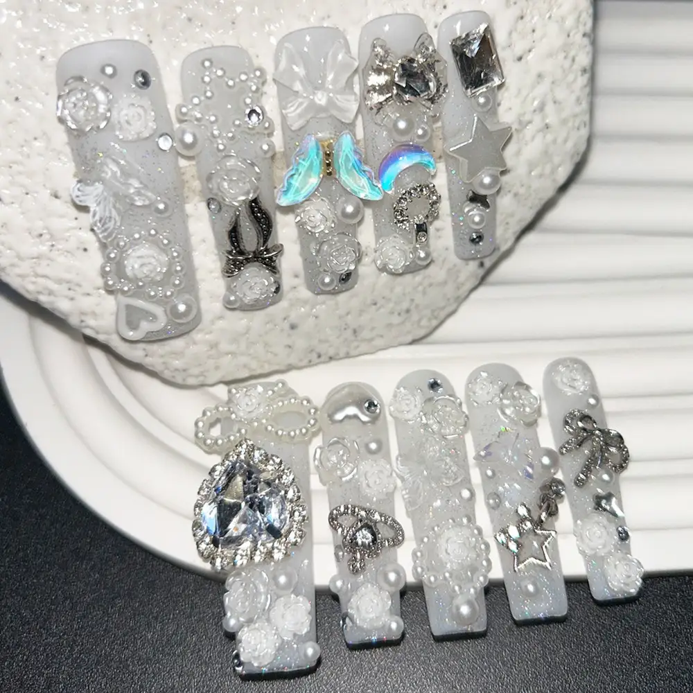 Cute Japanese Jirai White Hand - Nail Art Love avis et prix